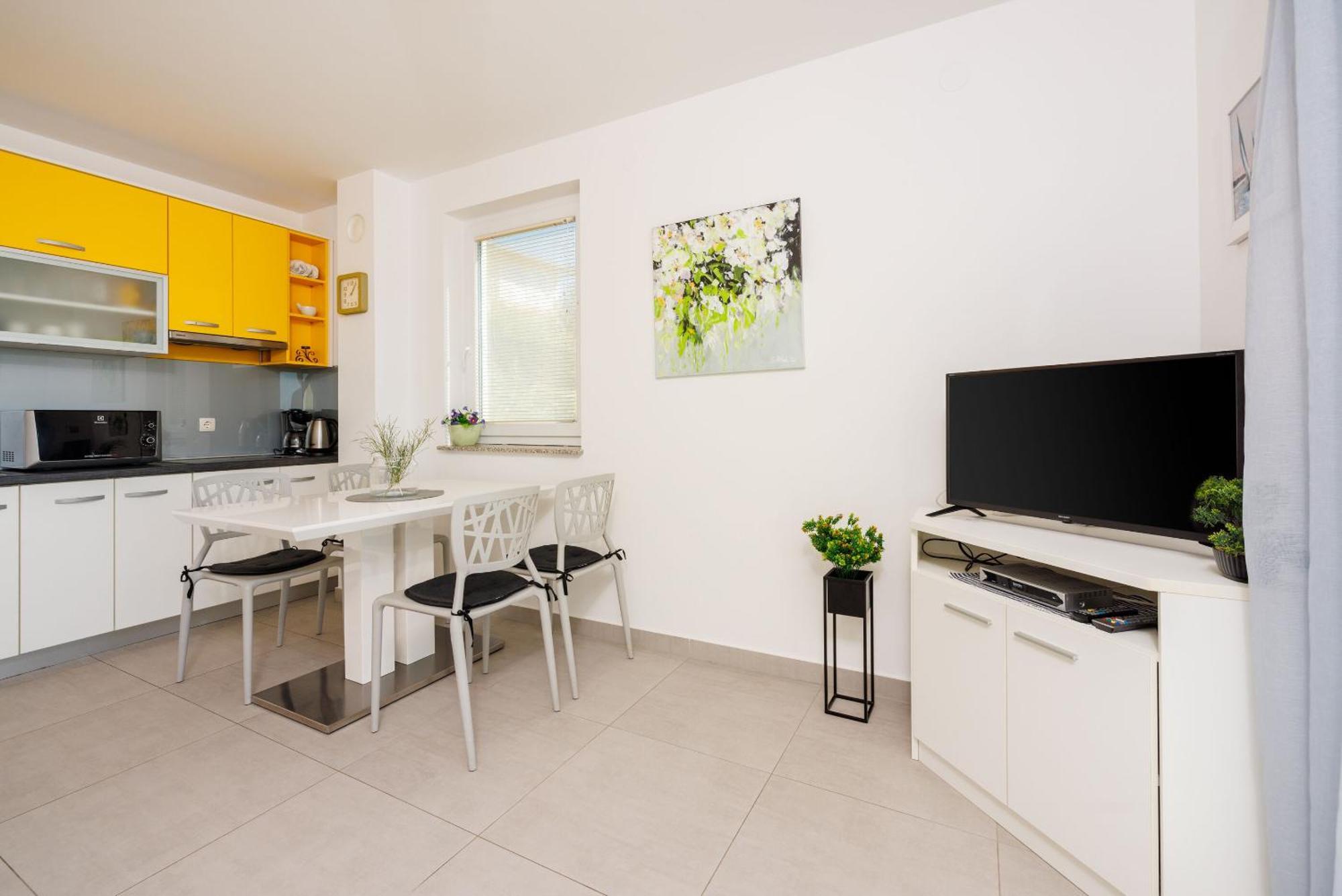 Apartments Petak Novi Dramalj Zewnętrze zdjęcie